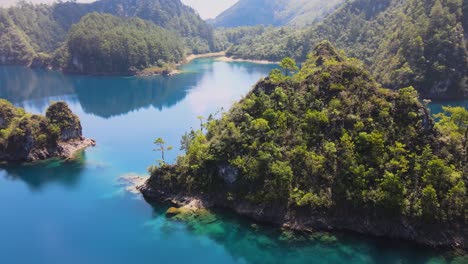 Lagunas-de-Montebello,-beautiful-Mexico-lakes,-4K-aerial-landscape