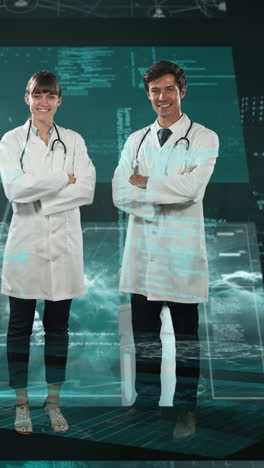 animación de una mujer y un médico biracial sobre el procesamiento de datos