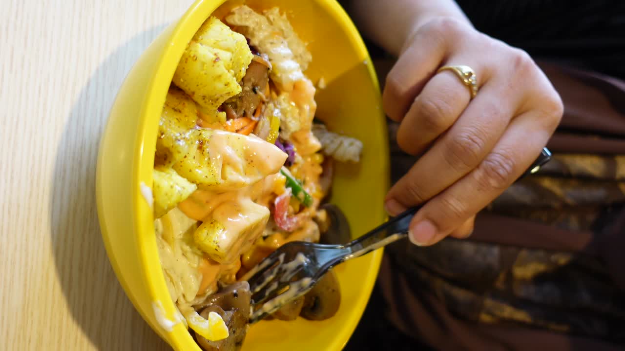 Mixed Bowl with various vegetables