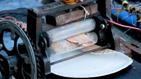 máquina de procesamiento de carne antigua