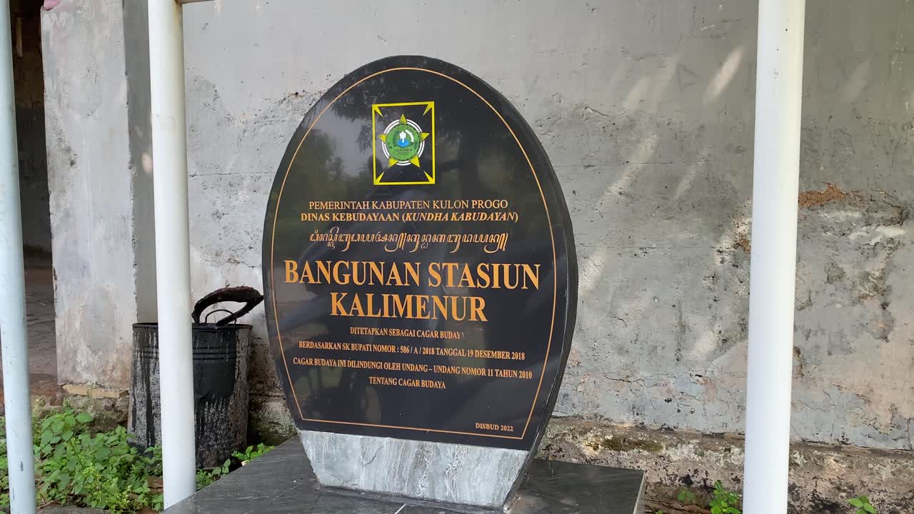 Kalimenur station. an old, inactive train stop located in Sukoreno, Sentolo, Kulon Progo, a fragile and historic building.