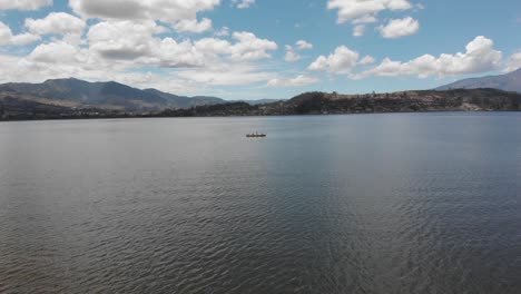 Dron-fly-over-lake-San-Pablo-approaching-some-fishermen-on-a-boat