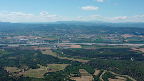 Campos-De-Lavanda-Y-Cereales-Región-Agrícola-Provence-Francia