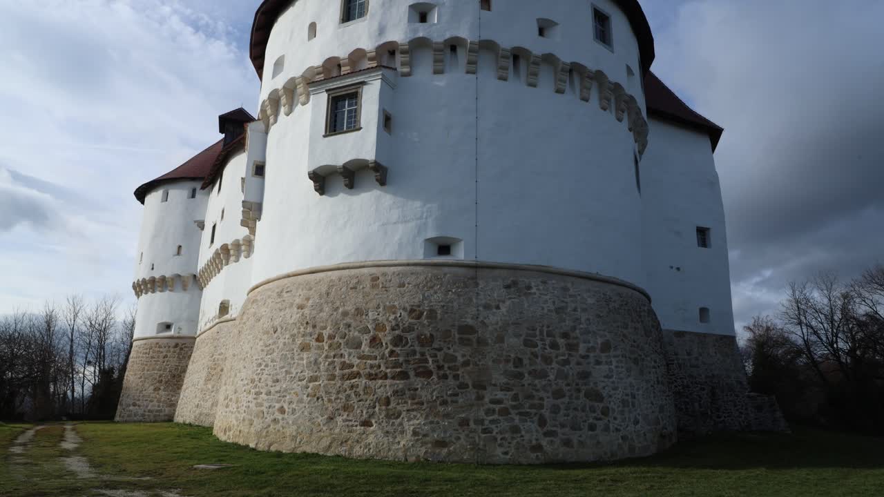 Veliki Tabor Castle exterior and interior