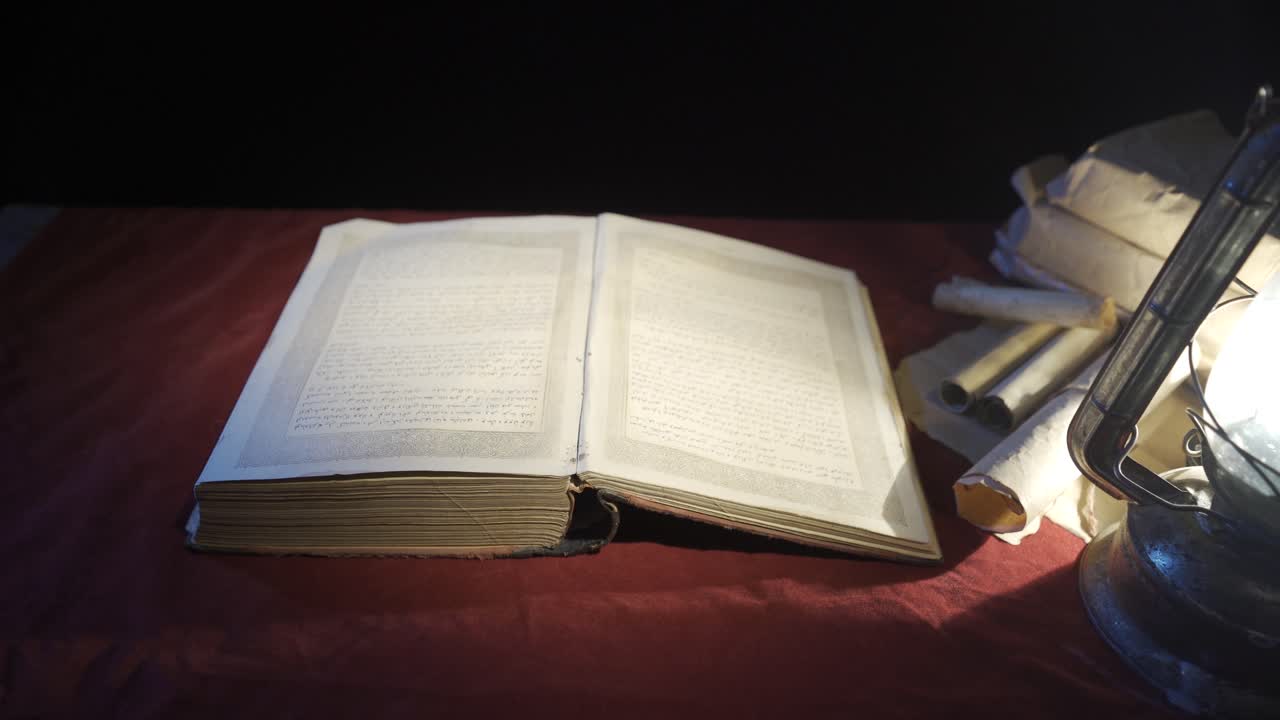 Libro storico. Video d'epoca