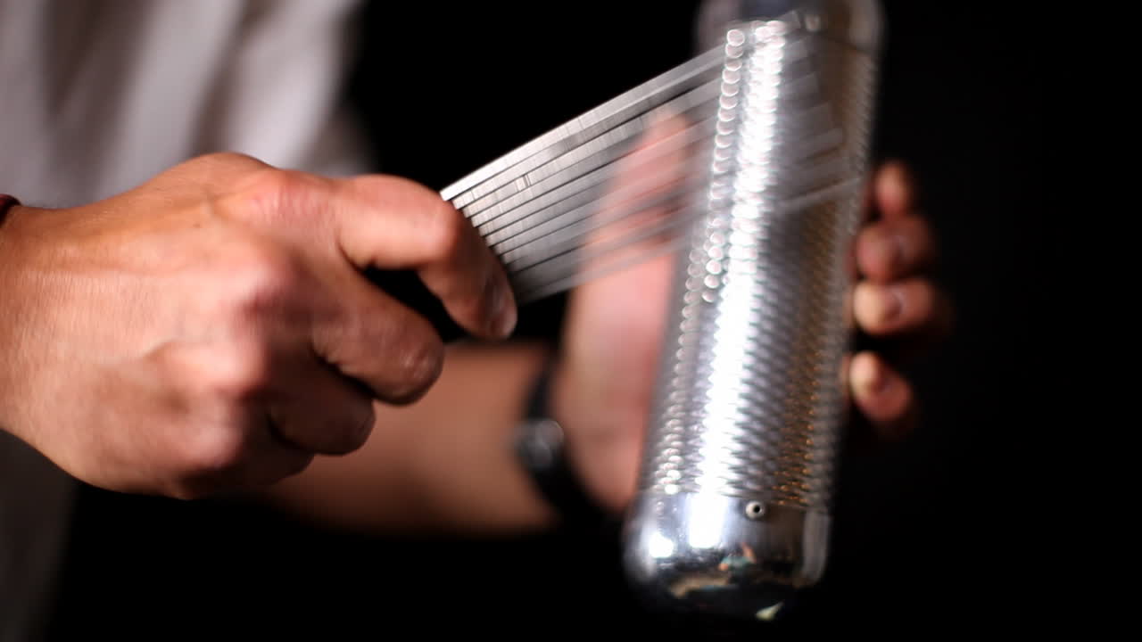 hombre de percusión 03