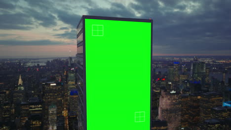 Grüner-Bildschirm-Auf-Der-Seite-Eines-Wolkenkratzers-In-New-York-Mit-Tracking-Markern-–-3D-Rendering