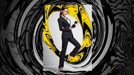 mujer de negocios con café