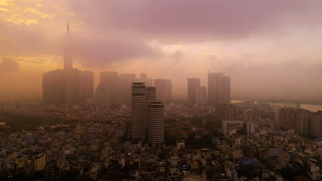 Teil-Eins:-Städtischer-Sonnenaufgang-Aus-Der-Luft-In-Südostasien-Mit-Extremer-Luftverschmutzung