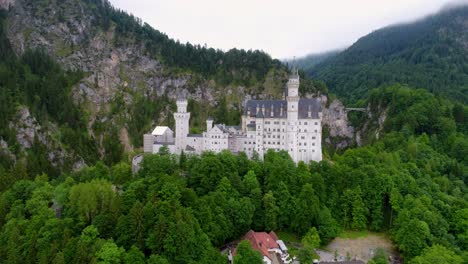 neuschwanstein castle bavarian alps germany