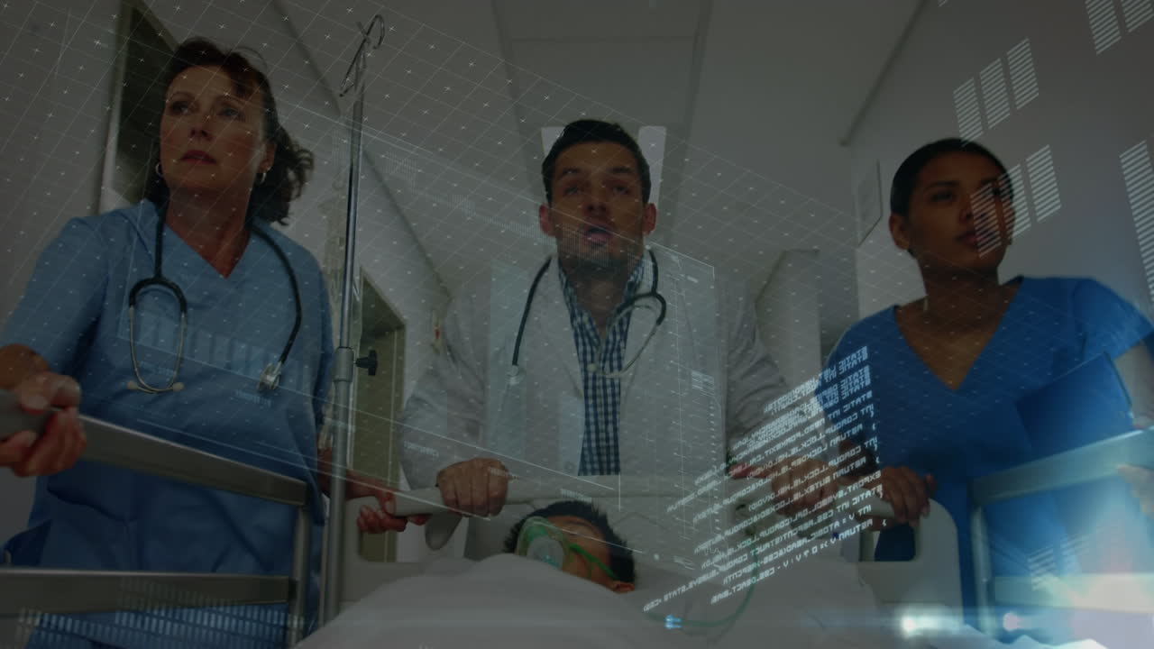 Elaborazione dati su sfondo di un'équipe di operatori sanitari che trasporta urgentemente un paziente in sala operatoria in ospedale.