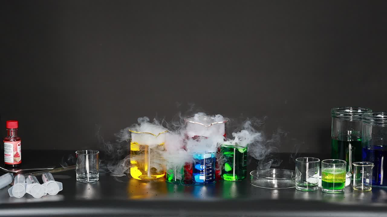 experimento de reacción química de colores