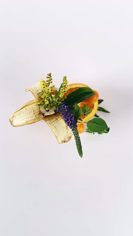 arranjos de frutas e flores