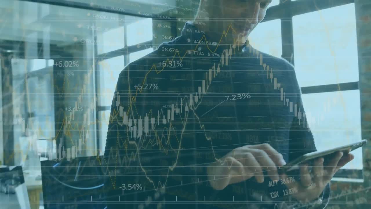 animación del procesamiento de datos financieros sobre el empresario en el cargo