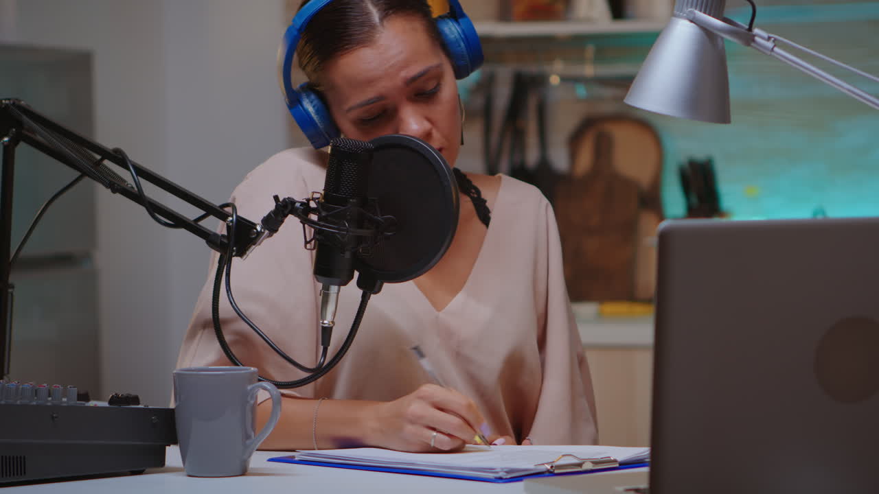 el presentador escribe en el clipboard