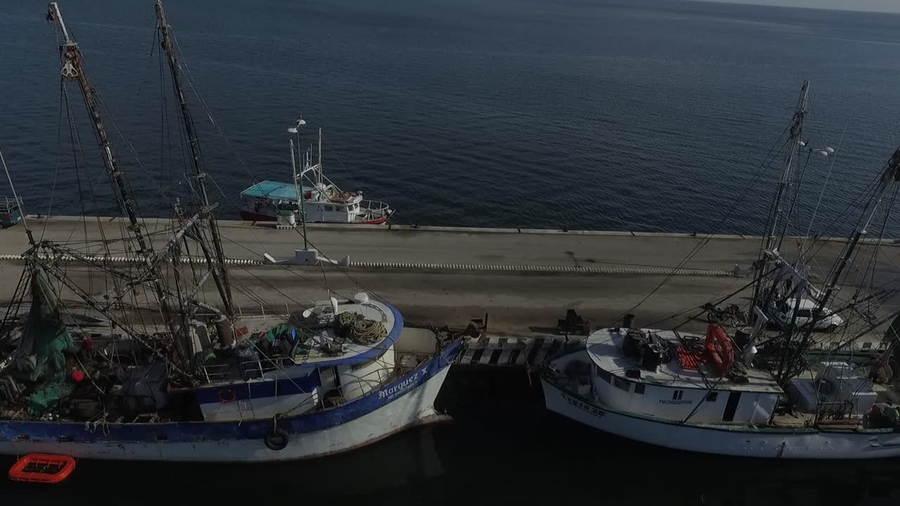 Barche da pesca nel porto di Campeche.