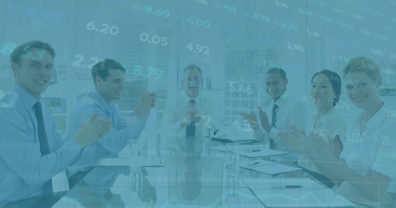 Animação de processamento e estatísticas de dados financeiros sobre pessoas de negócios