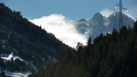 paisaje montañoso en los pirineos españoles