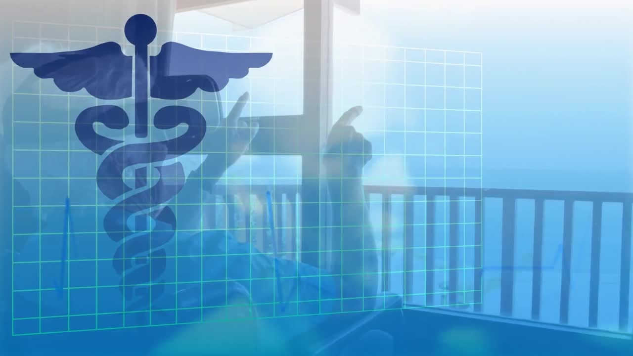 발코니 의 방향 을 가리키는 백인 고령 여성 을 상징 하는 카두케우스 의약품