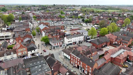 Tamworth-High-Street-Staffordshire,-Reino-Unido-Drone,antena