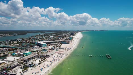 Drone-aerial-view-flying-over-the-Beach-in-Fort-Myers,-Florida