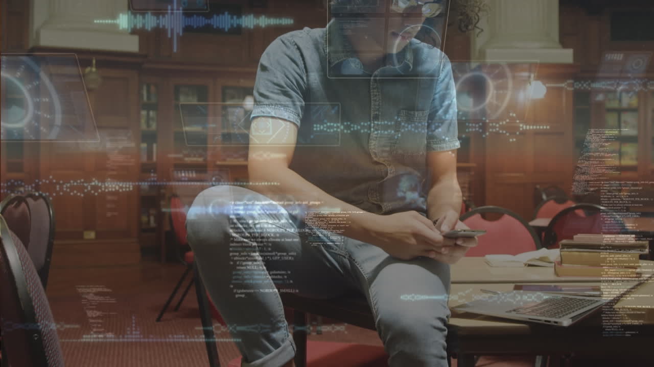 múltiples escáneres redondos y procesamiento de datos sobre un estudiante masculino que usa una computadora portátil en la biblioteca de la universidad