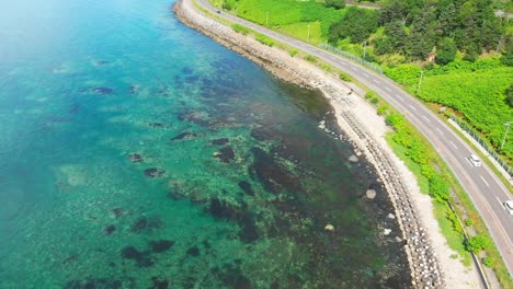 coastal-highway-in-shiretoko