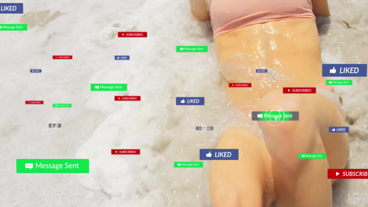 해변에서 을 고 있는 백인 여성에 대한 소셜 미디어 알림의 애니메이션