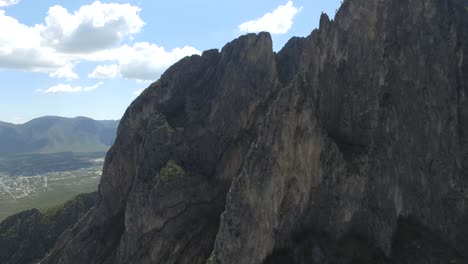 Bajada-De-La-Sierra-Madre-Oriental-Muy-Cerca-De-Monterrey-Nuevo-León-Mexico