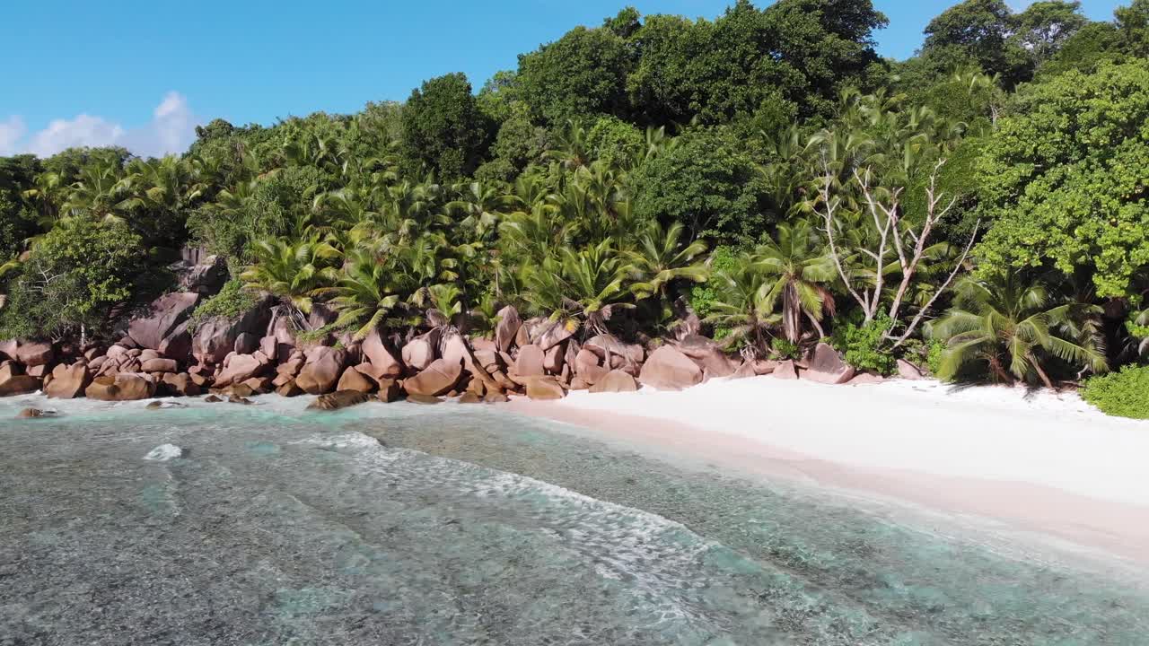 donde la tierra se encuentra con el mar