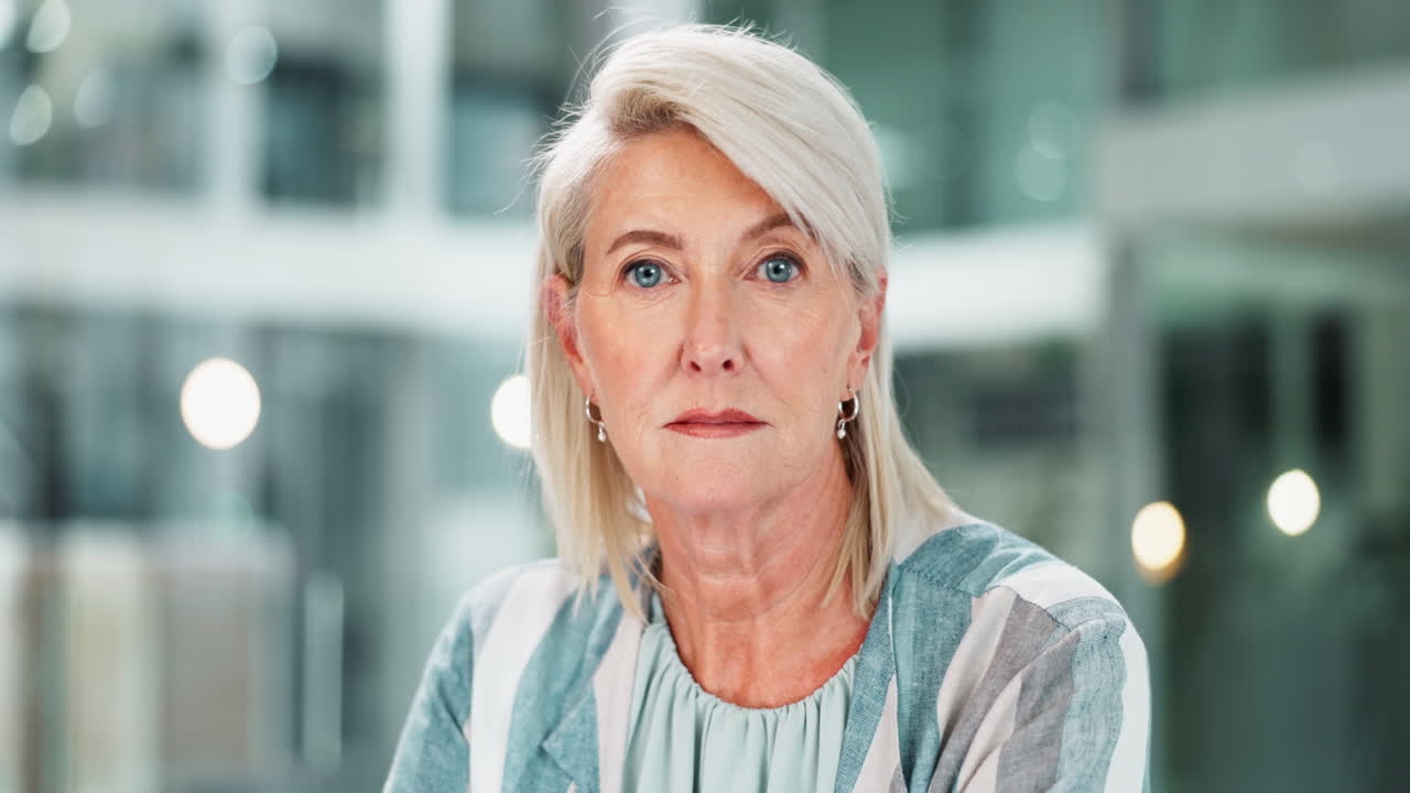 Ritratto di una donna d'affari matura