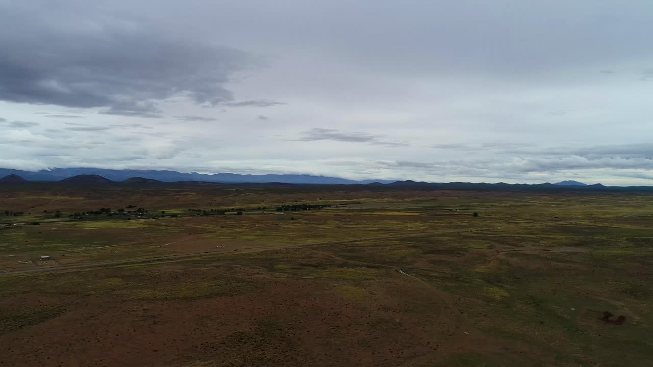 Ørken og luftfoto af den argentinske og bolivianske grænse, Jujuy-provinsen, i baggrunden Villazon Bolivia-3
