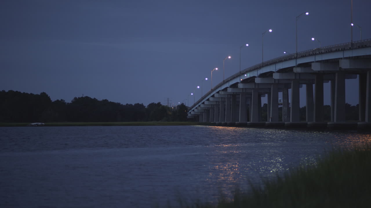 Cosgrove Bridge at Blue Hour, Rack Focus Streetlights, Bokeh