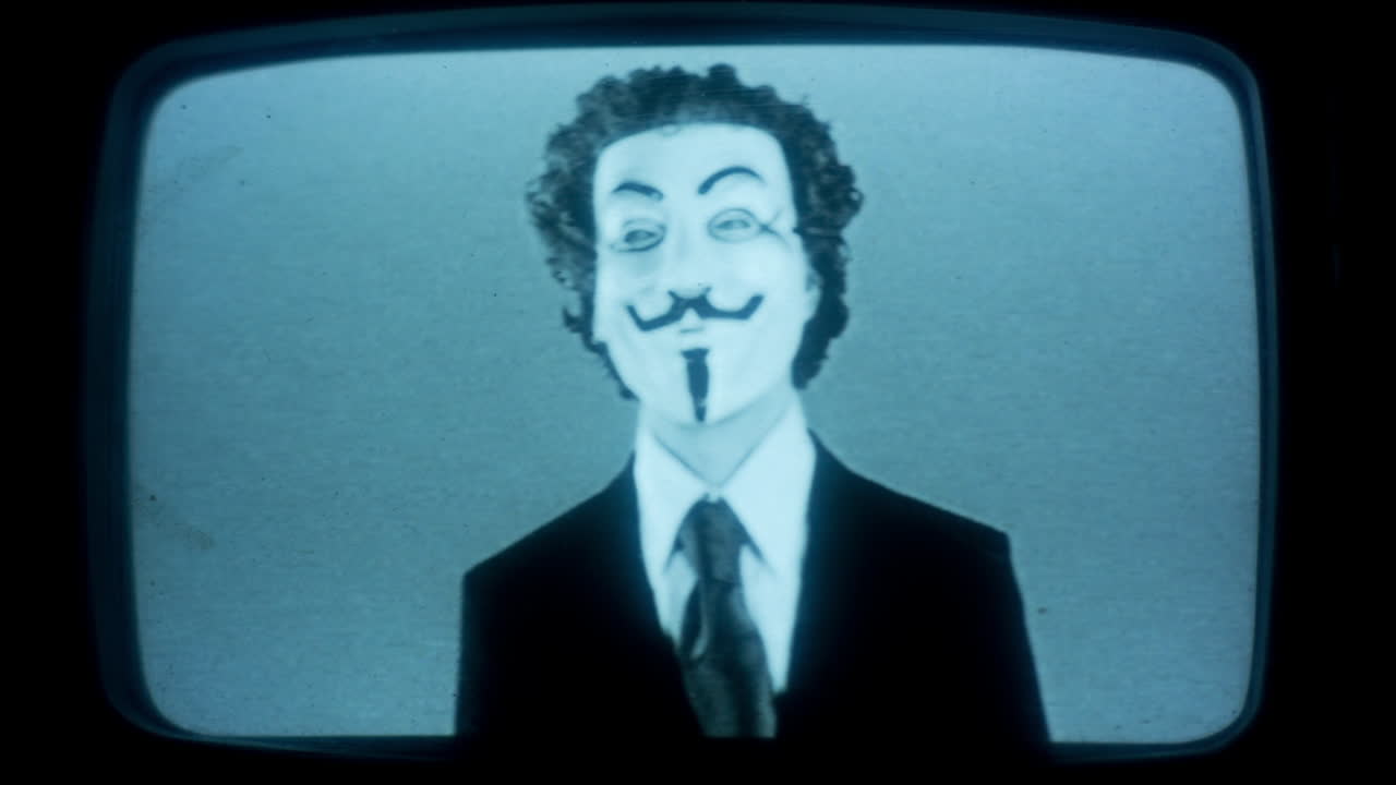 hombre maksed anon en la pantalla de burry 17