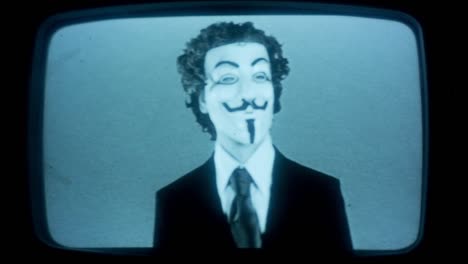 hombre maksed anon en la pantalla de burry 17