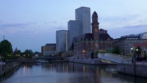 Malmö,-Alte-Und-Moderne-Architektur-Vereinen-Sich-Zu-Einer-Einzigartigen-Skyline