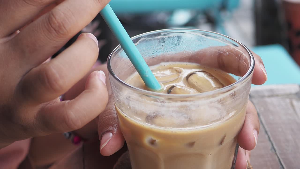Bebida de café helado