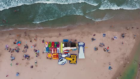 Paisaje-Urbano-Y-Costa-De-Mil-Palmeras-En-El-Sur-De-España-Vista-Por-Drones