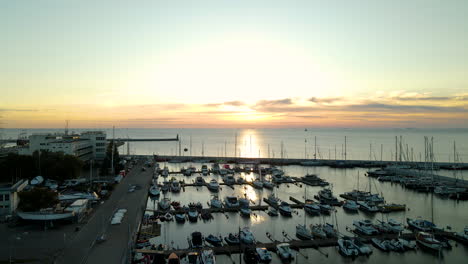 Boats-And-Yachts-Moored-At-The-Port-City-In-Gdynia-Overlooking-The-Gdańsk-Bay,-Coast-Of-Baltic-In-Poland-Through-Sunrise