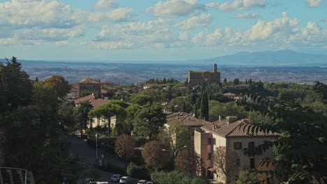 Pan-across-the-city-of-Spoleto,-Province-of-Perugia,-Italy