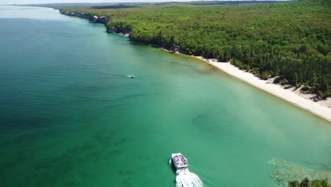 Aerial-of-Tour-Ferry-Boat-on-Lake-Superior---Pictured-Rocks-National-Lakeshore