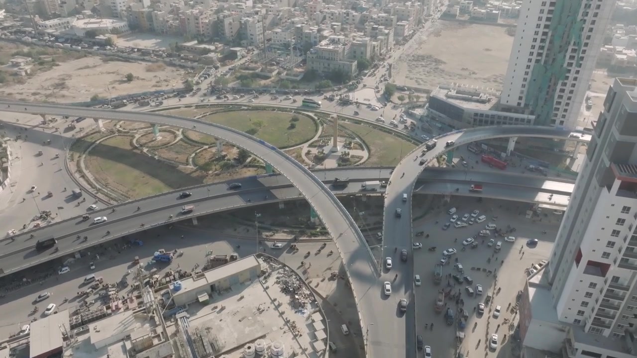 Ripresa aerea del Kpt Flyover a Karachi.