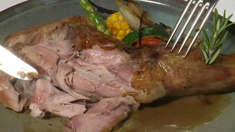 roasted lamb leg with vegetables