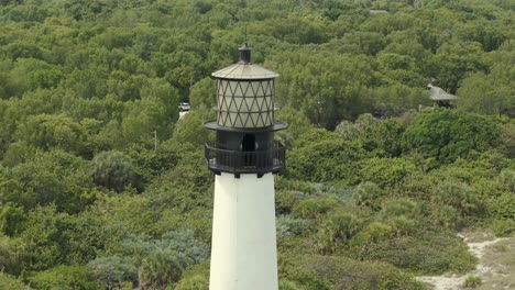 reverse reveal of cape florida lighthouse