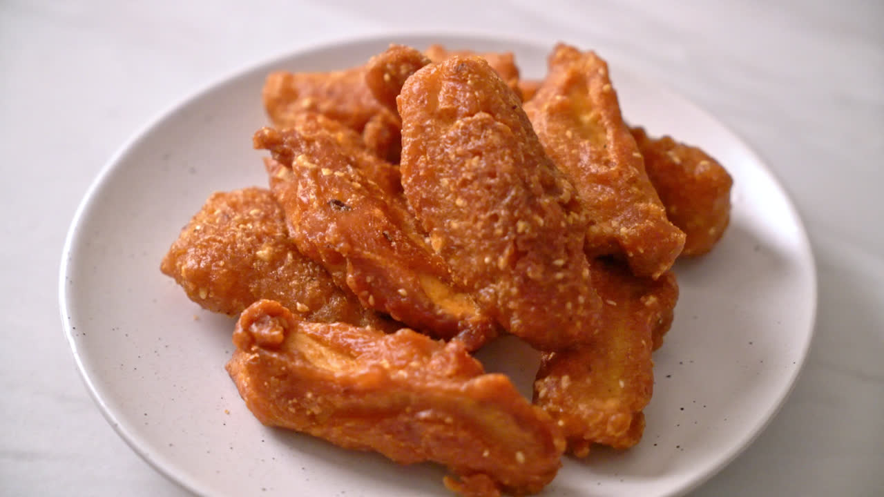 참깨 튀김 바나나 - 태국 음식 스타일