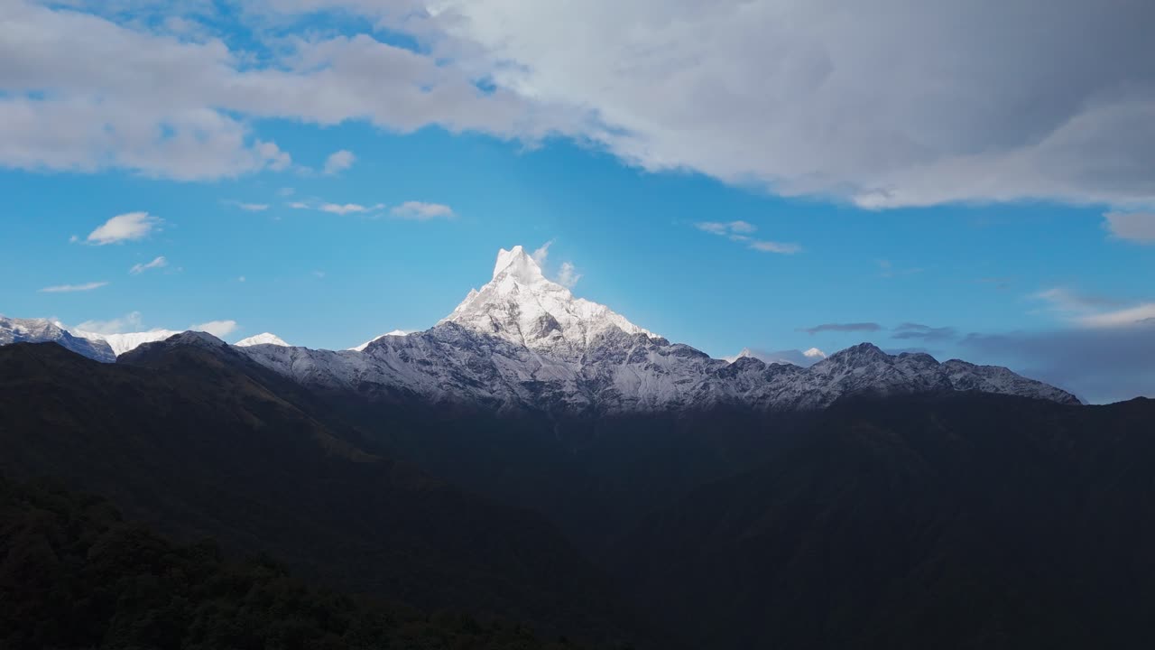 Machhapuchare and Dhaulagiri snow mountain