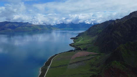 4k-Drone-around-mountains-near-wanaka-and-lake-hawea