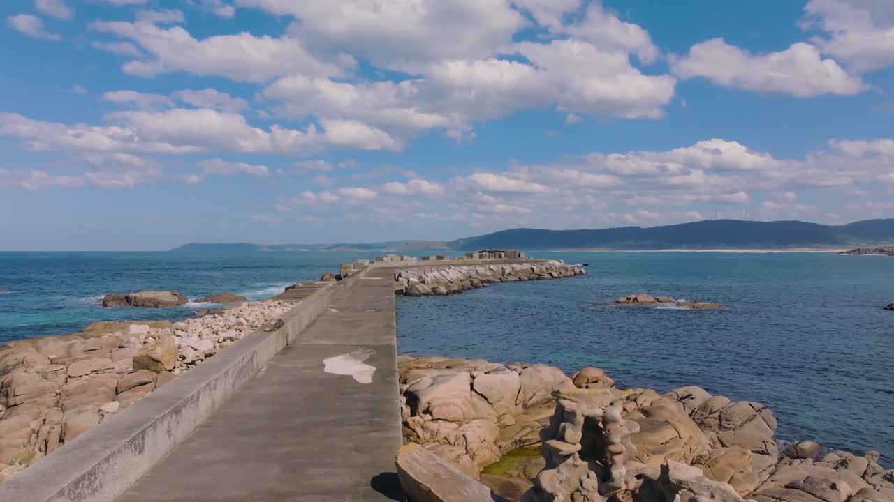 카사 도 알렘 데 카멜 - 카멜, 아 코루냐, 스페인의 방파수