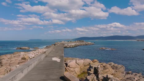 Casa-do-Aleman-de-Camelle---Breakwater-In-Camelle,-A-Coruña,-Spain