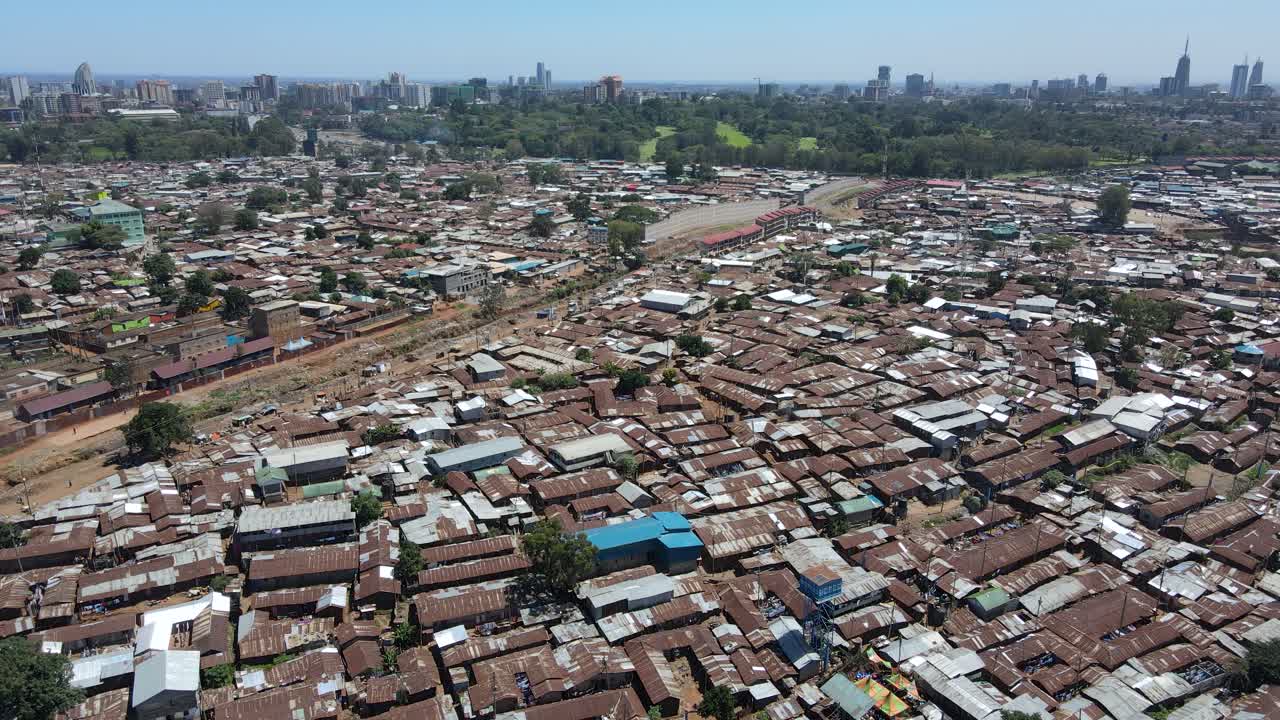 asentamiento de viviendas pobres de kibera, kenia, nairobi